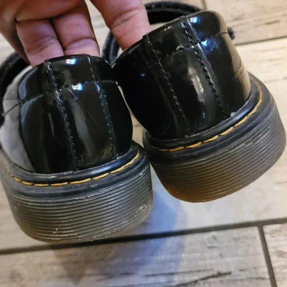 DR. MARTENS Maccy black patent leather Mary Jane Velcro straps shoes Girls 2 - Picture 6 of 12